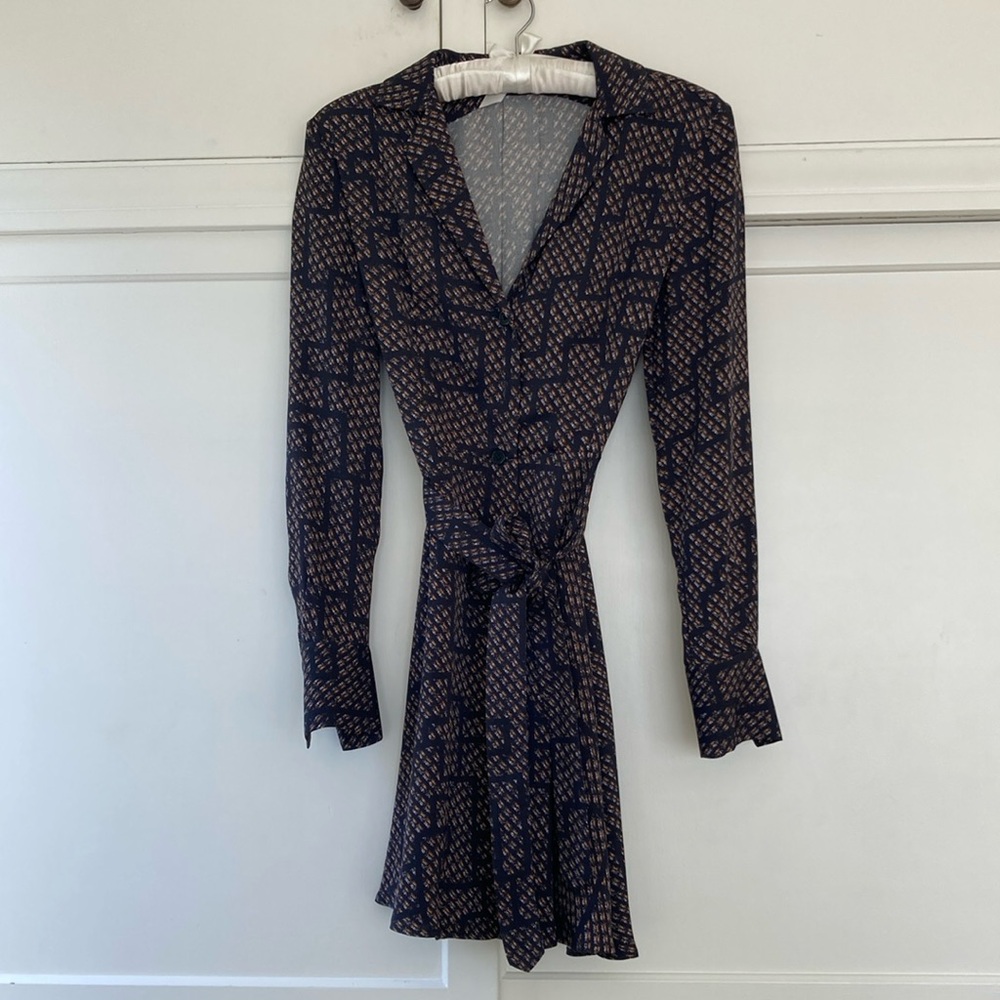 Elegant Equipment Black Patterned Button-front Dress